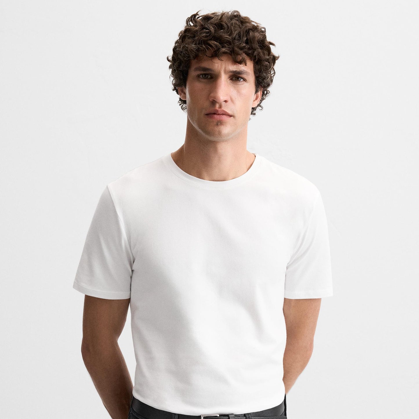 Mens half sleeve round tshirt